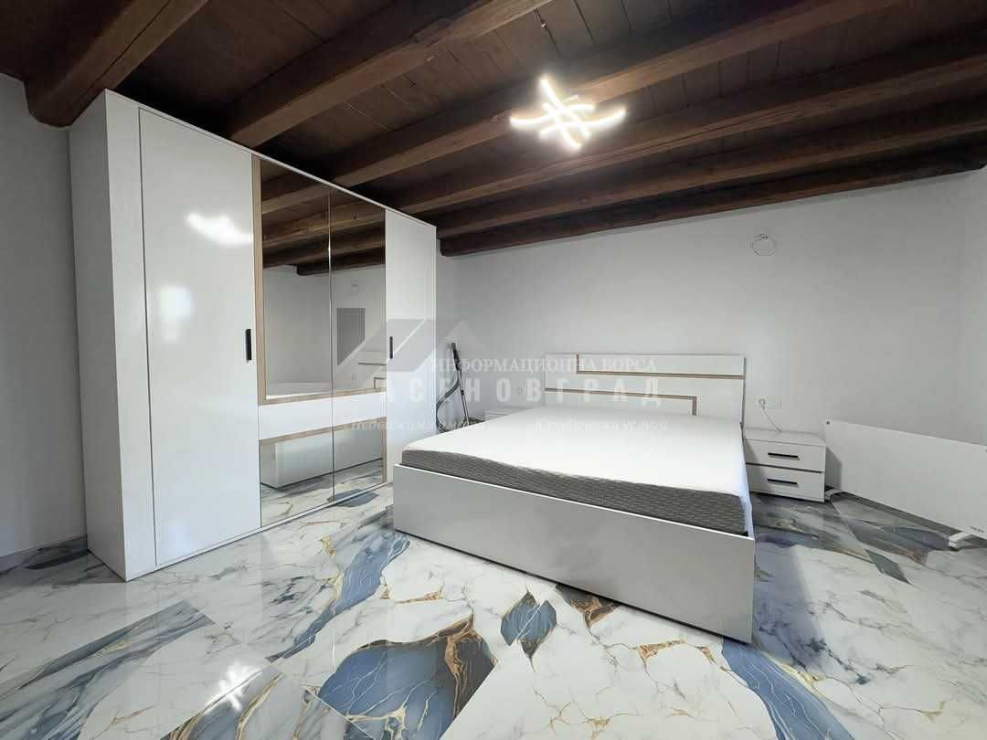 Продава се Къща в Асеновград - 300 кв.м за 3 €/кв.м - Снимка #11