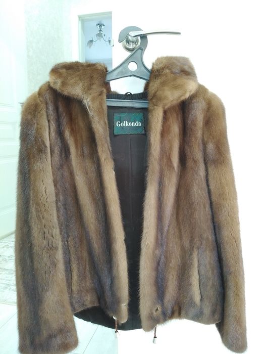 Продам шубу рр 44-46, состоян отлич,цена 40 тыс,продам дет крова 40тыс