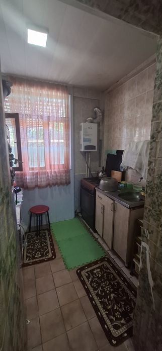 Uy sotiladi 2 xona 3 xona qilingan