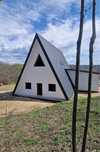 Executam cabane stil-Aframe case din lemn la gata sau la rosu