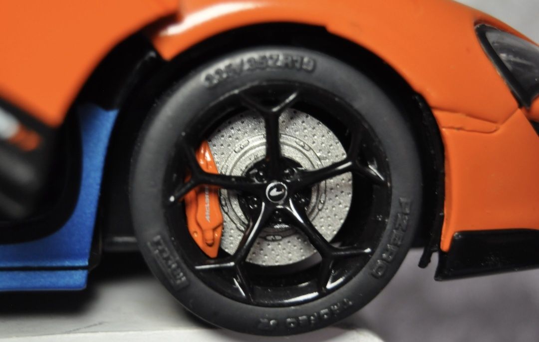 McLaren 600LT-2018, 1:18 на Solido. Колекционерски модел.