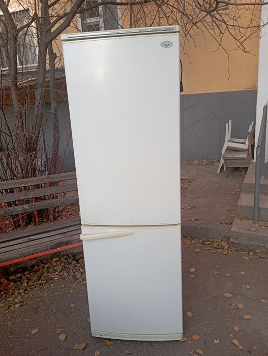 Продам холодильник