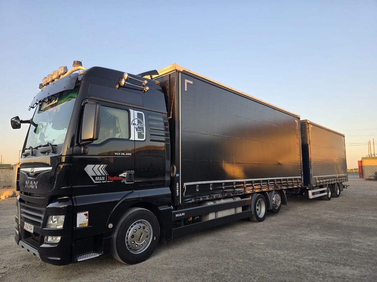 MAN TGX 26.460 EURO 6
Паравоз: 2018 йил
Присеп: 2019 йил