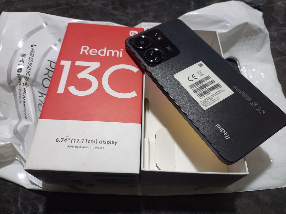 Redmi 13C holati ideal tiniq 128GB hotirasi 2 sim karta imeyka bo'gan