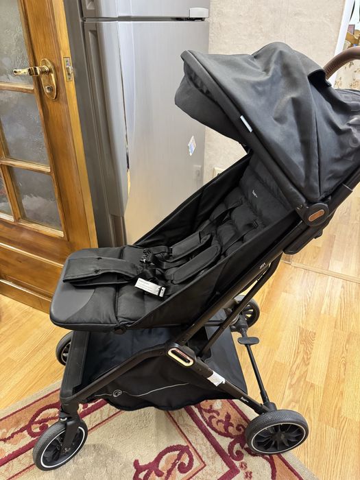 Детская коляска прогулочная