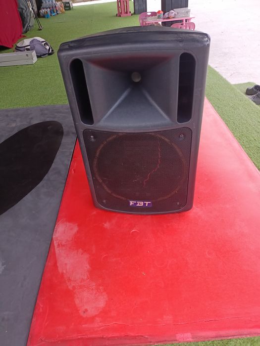 Vând o boxa fbt max 6 cu componente din poza