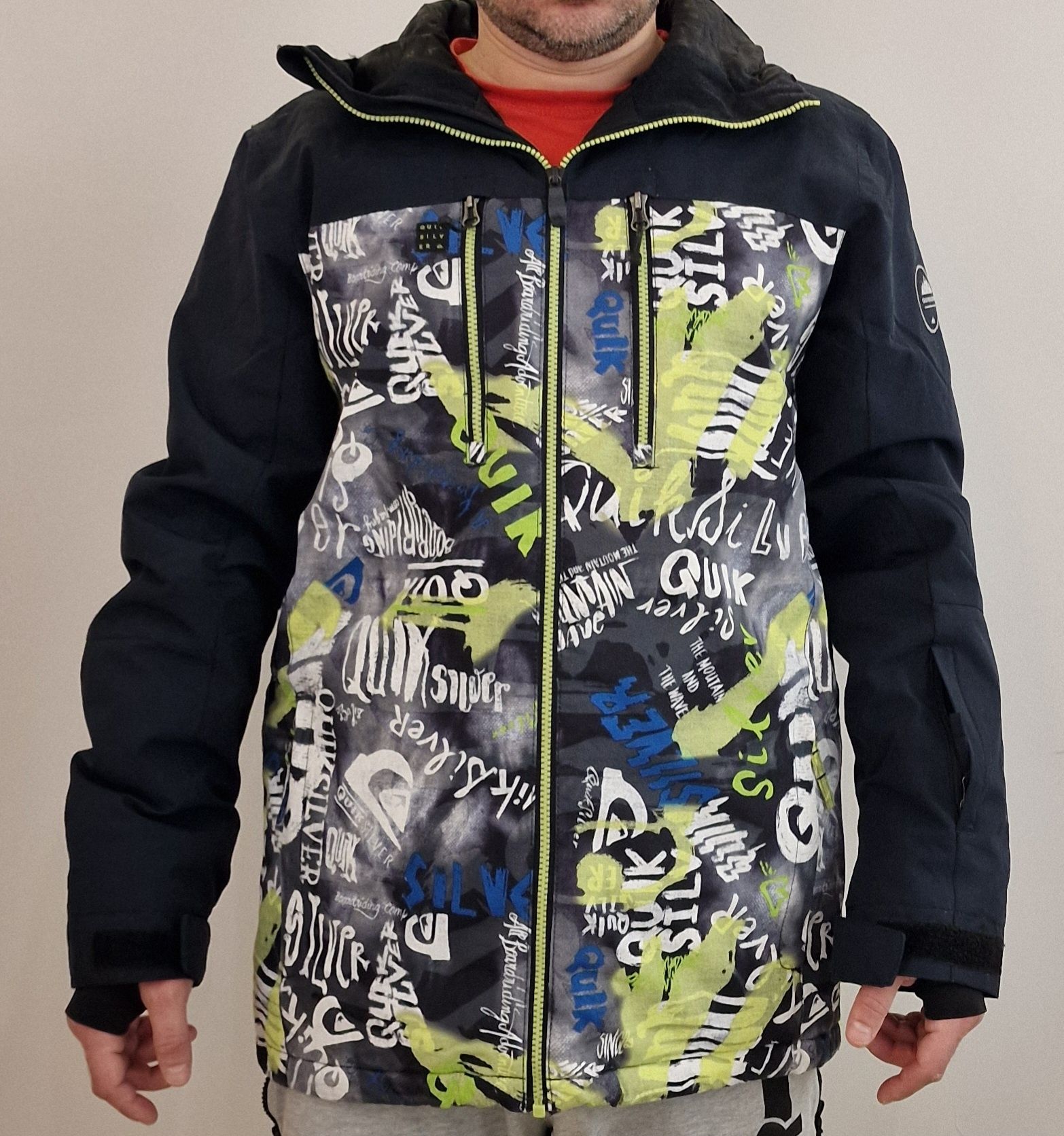 Яке QuikSilver сноуборд/ски