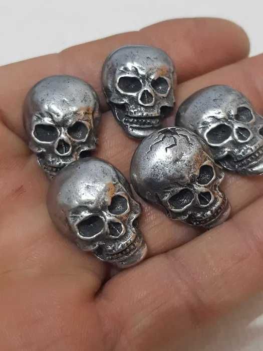 Lot vintage de diferite obiecte pentru bikeri si rockeri