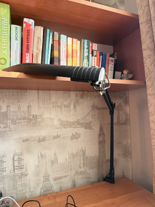 Лампа рабочая, настольная