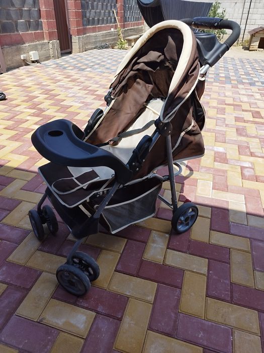 Коляска для ребенка