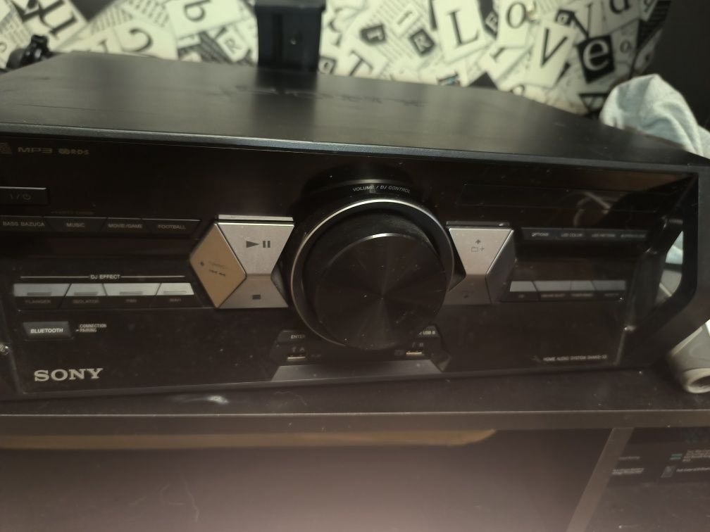 Продавам уредба Sony shake 33