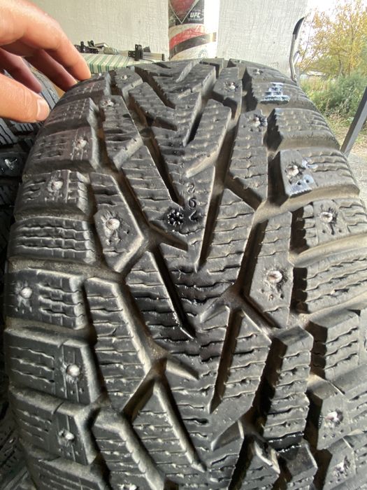 Зимние шины шипованные Nokian Nordman 7 99T комплект