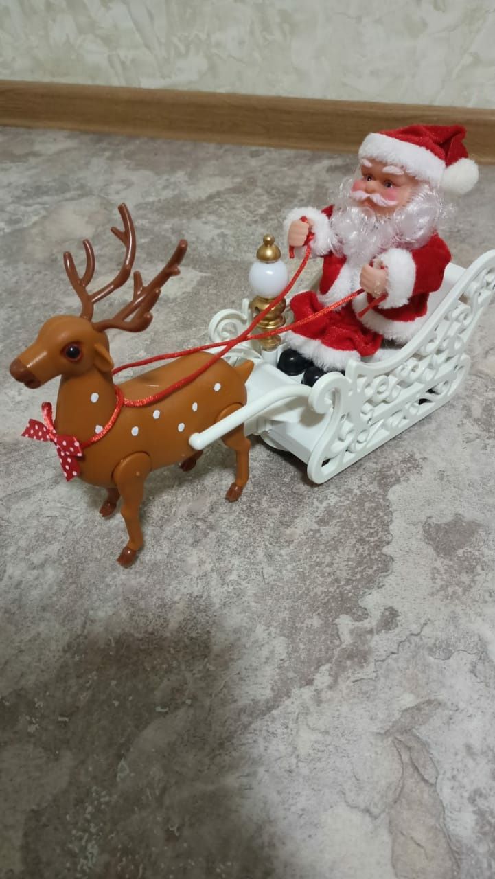 Санта Клаус с музыкой