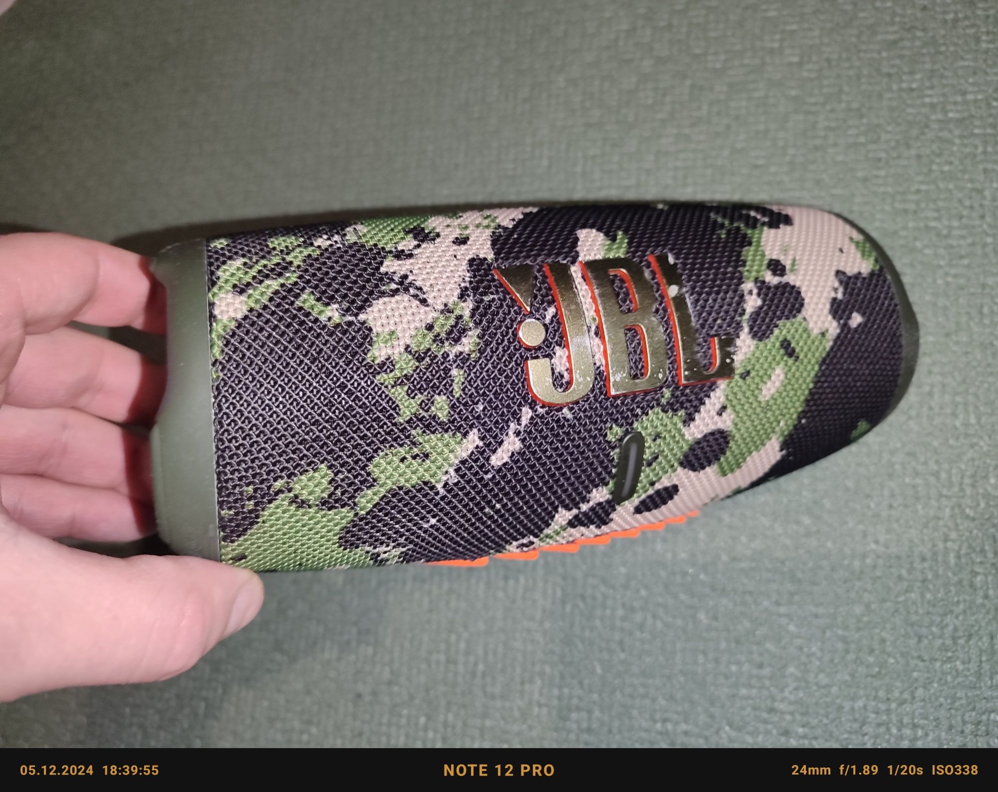 Колонка JBL charge 5