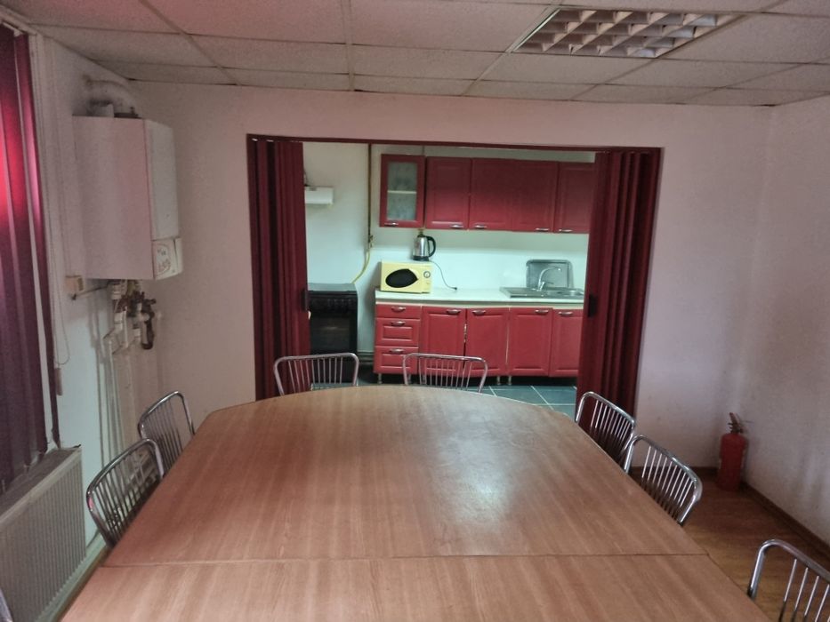 Cazare muncitori  (8 camere) TOATĂ CLADIREA