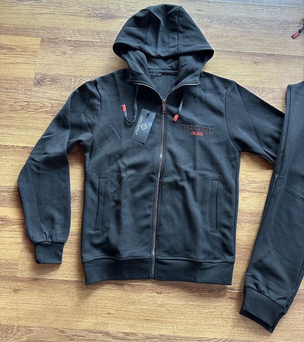 Мъжки,памучен,черен екип Dsquared с червено по логото