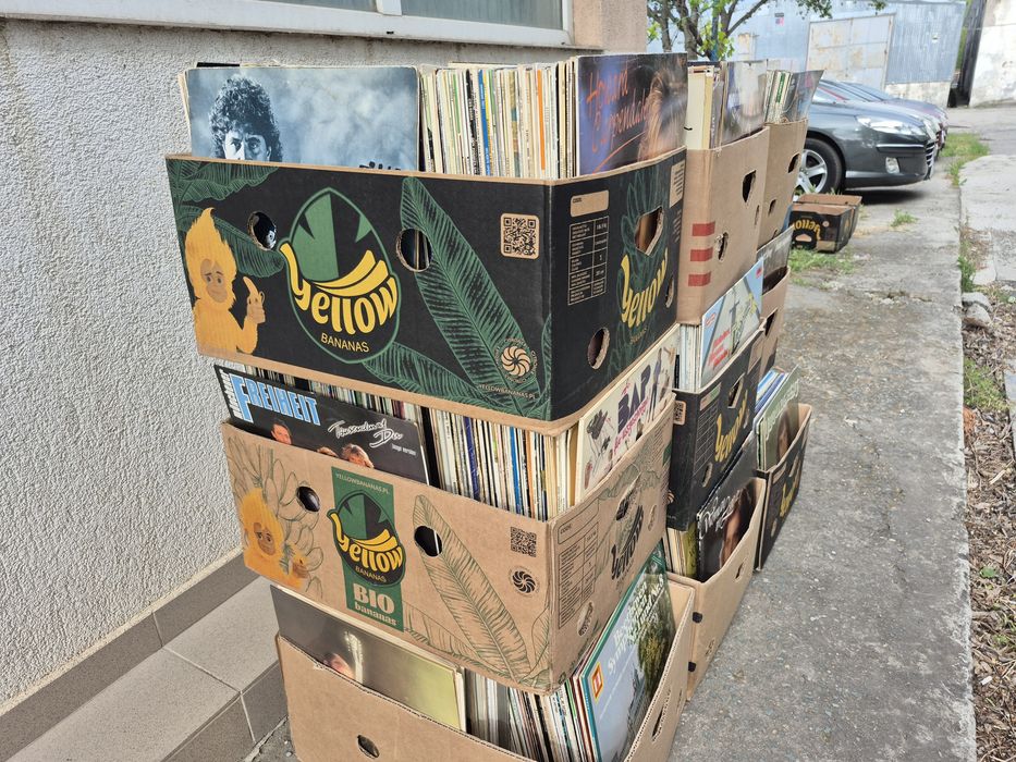 Vând Lot 900lp Discuri Vinil colectie muzică ușoară straină mixta