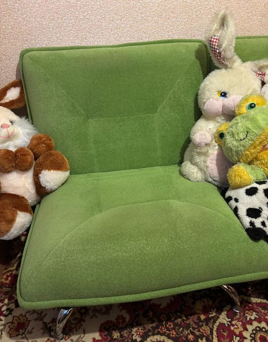 Продам срочно мебель