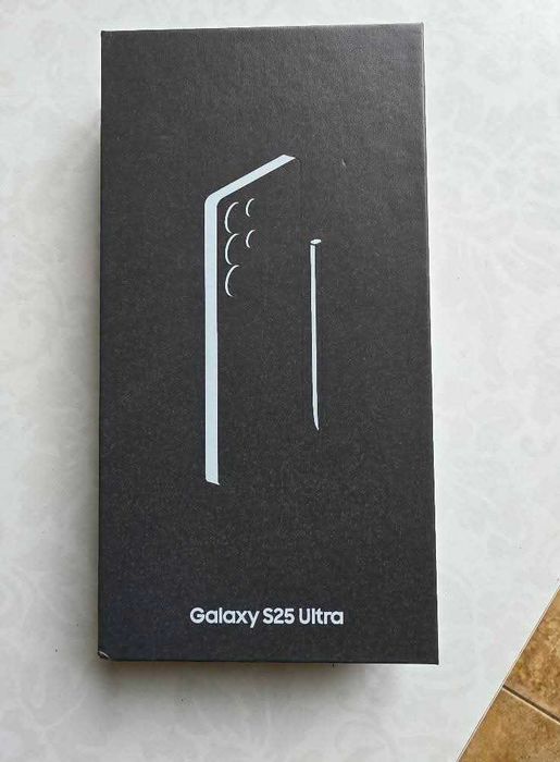 Samsung Galaxy S25 Ultra, 12GB RAM, 512GB