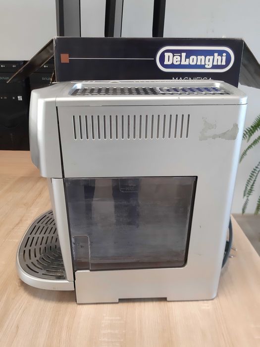 Espressor DeLonghi Defect, pentru piese