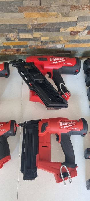 Set Pistoale Cuie Milwaukee M18-M12 Brushless Fuel