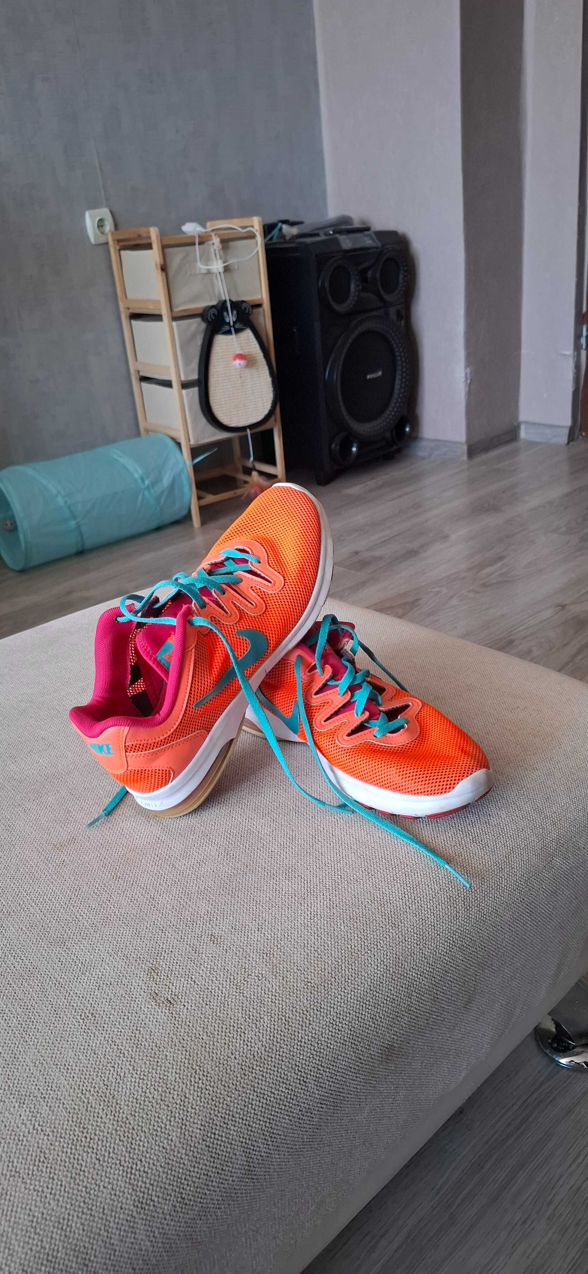 Оригинални дамски Маратонки NIKE AIR MAX TRAINING