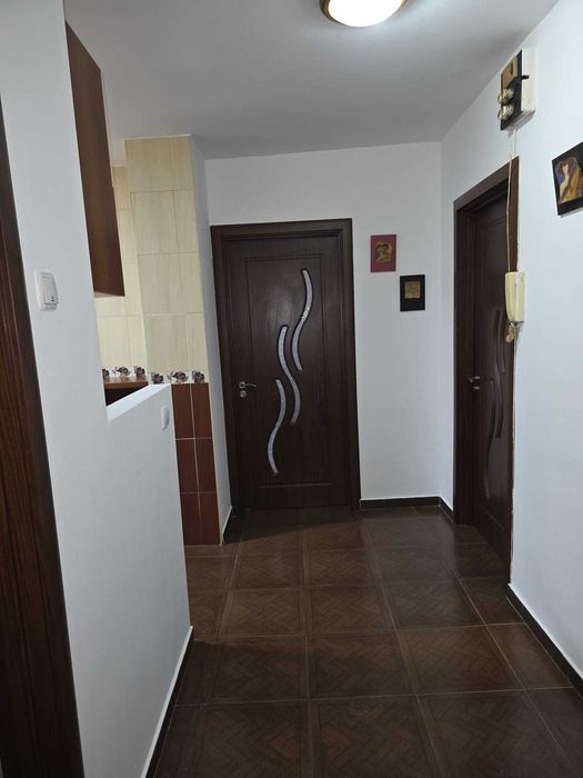 Vand apartament 3 camere decomandat, Str.Gheorghe Baritiu
