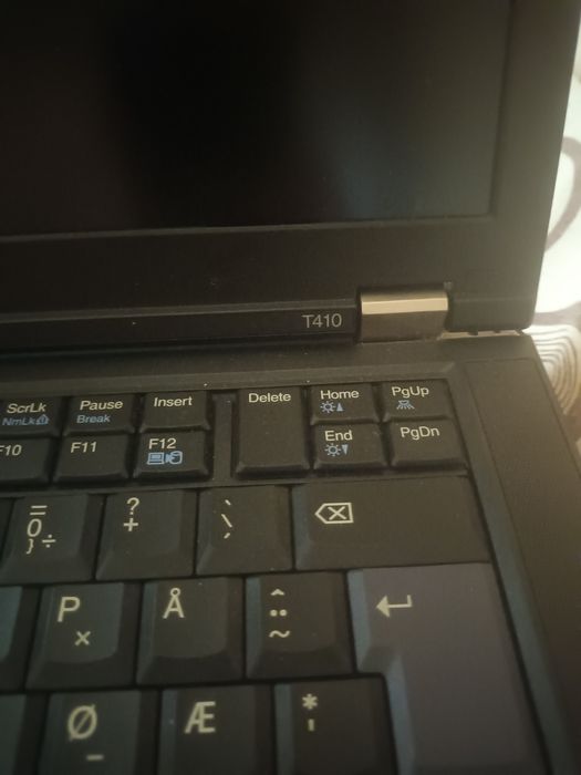 Vând laptop Lenovo t410
