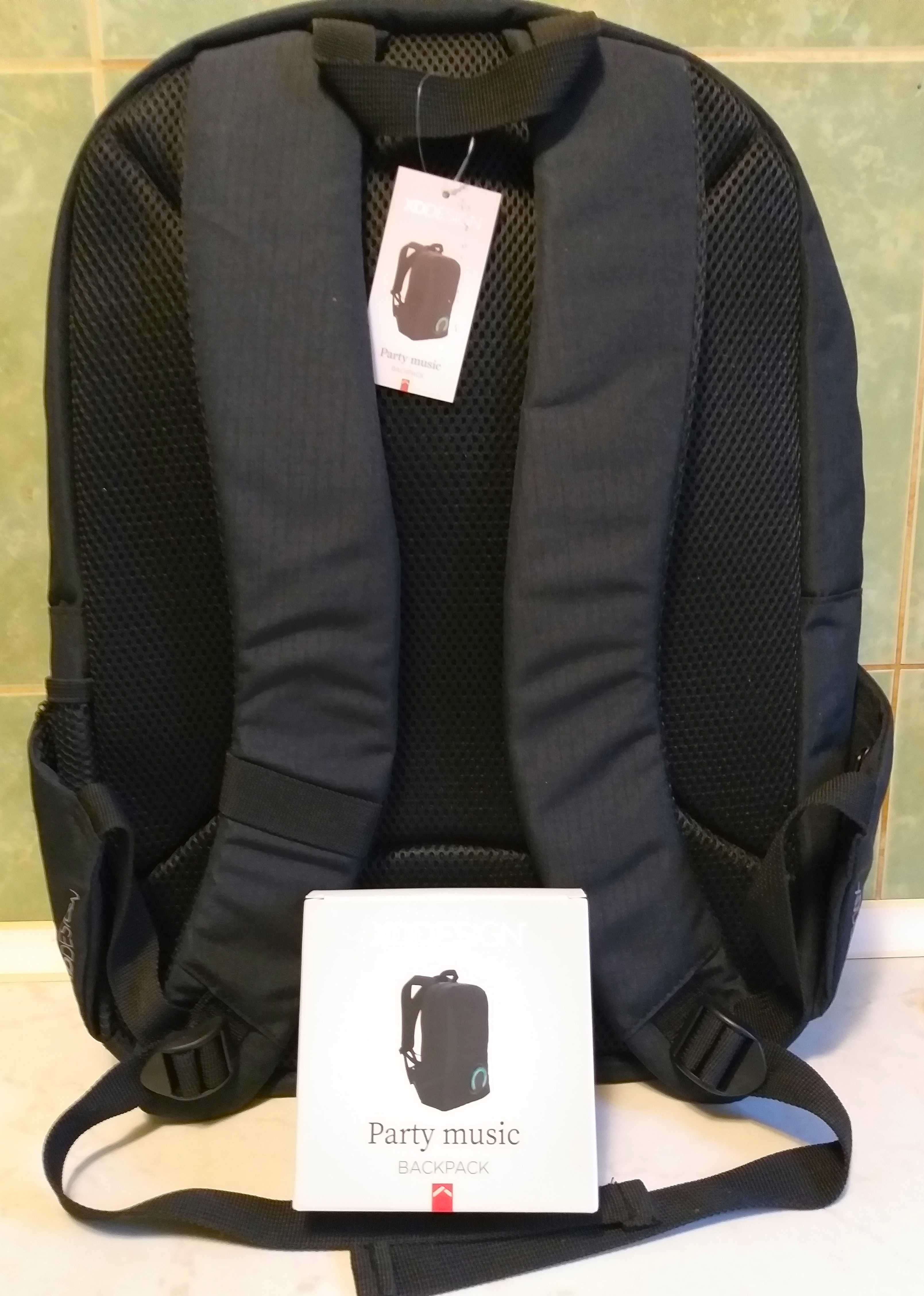 Rucsac laptop XD Design Party+boxa wireless incorporata (nou-eticheta)