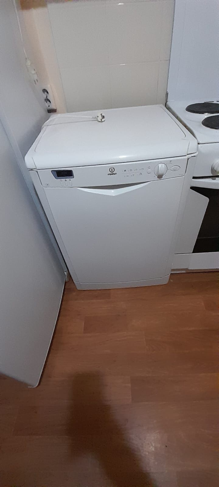 Посудомоечная машина INDESIT