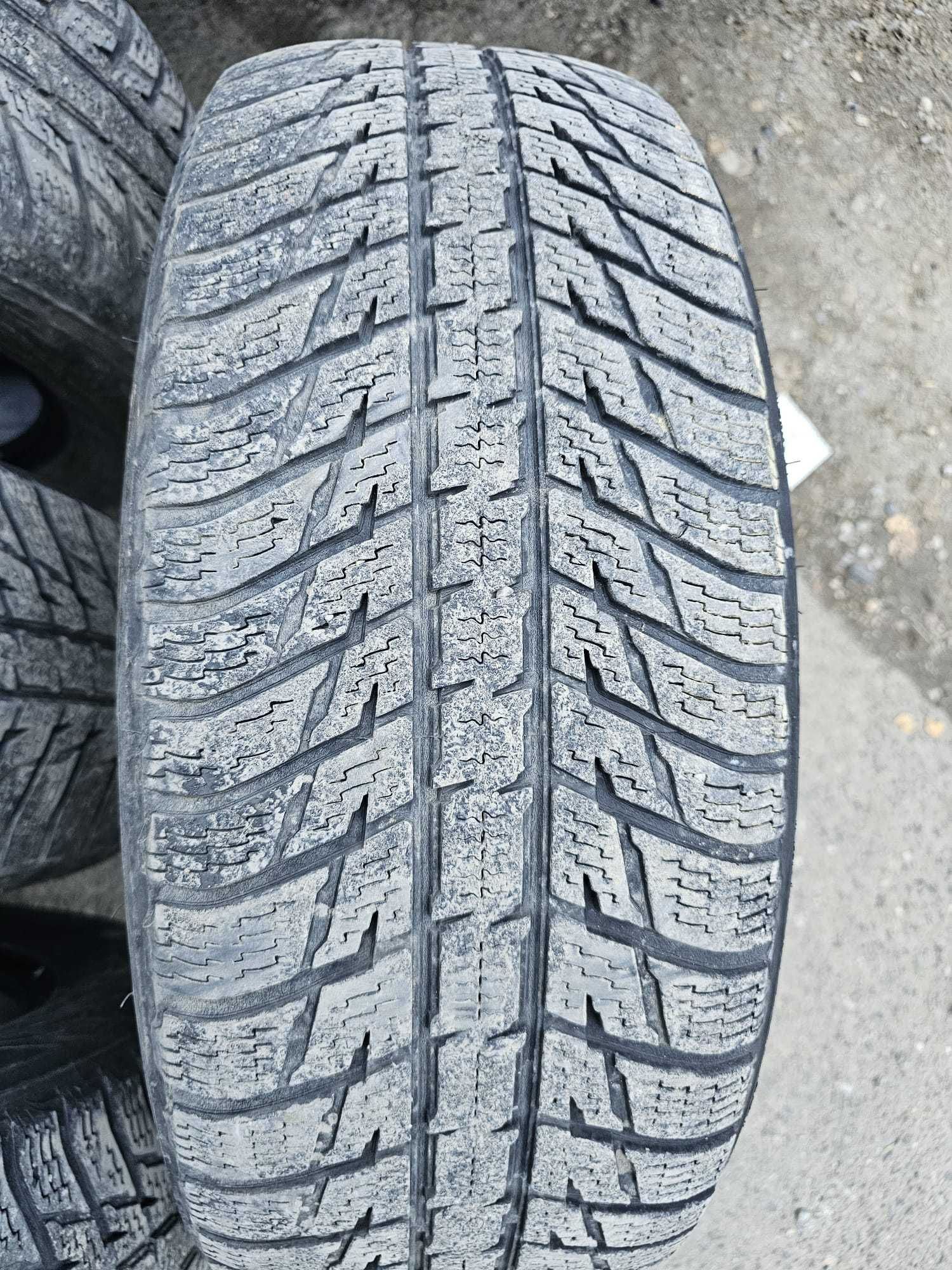 Anvelope de iarna 235 60 R18 Set de 4, NOKIAN, second hand