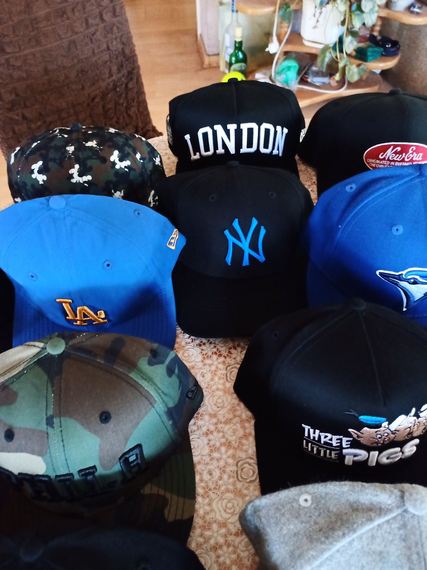 Шапки на NEW ERA  на различни отбори и модели
