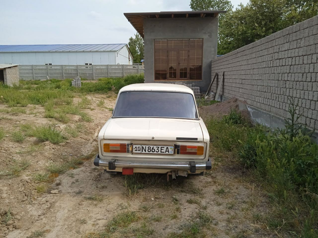 Vaz 2106 sotiladi