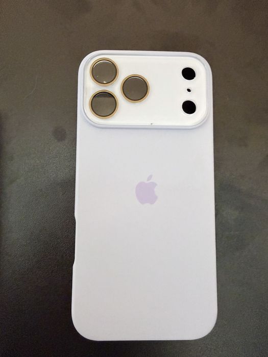 Iphone pro max case лилав