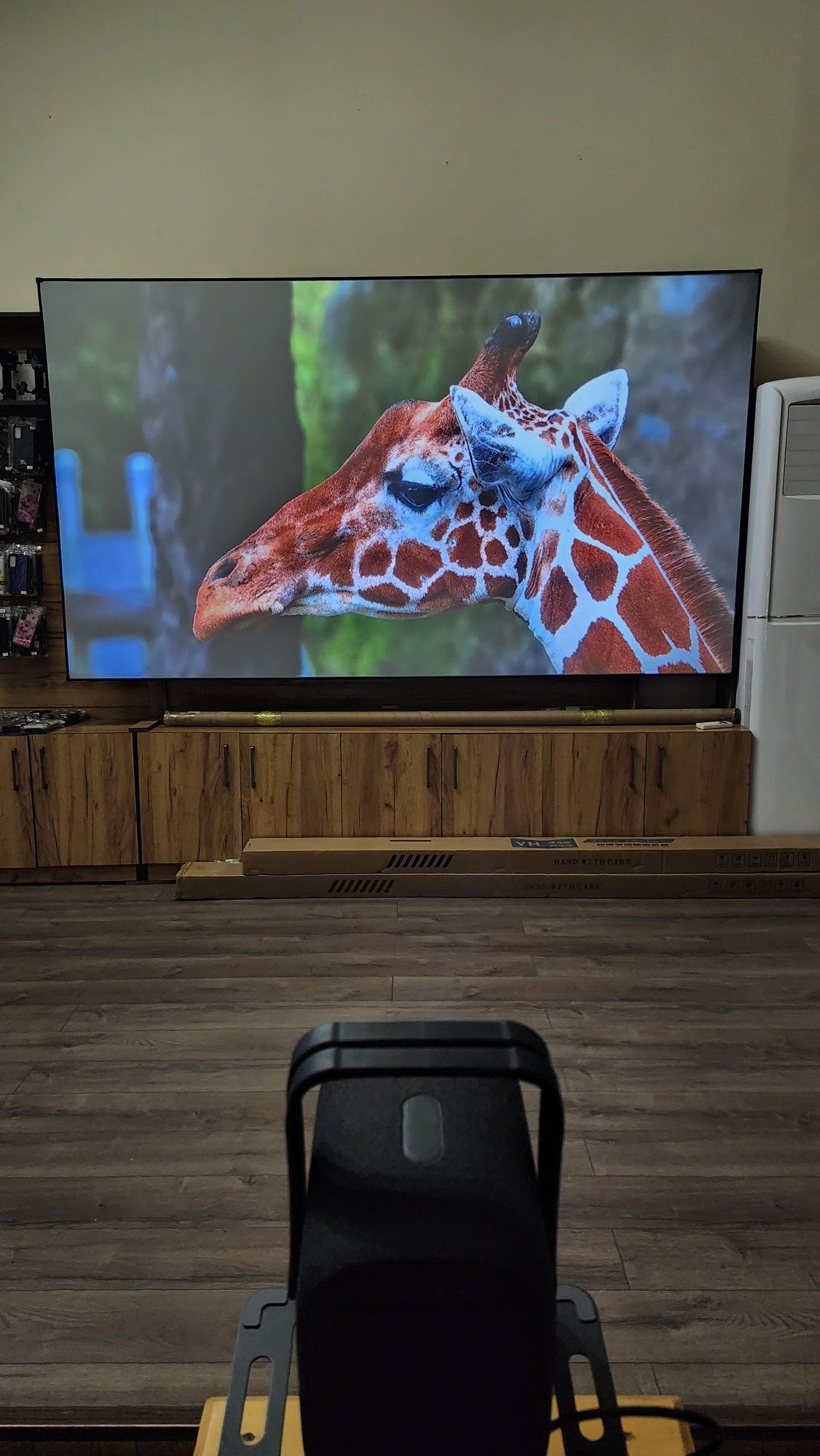 Proyektor XSUPU Full HD