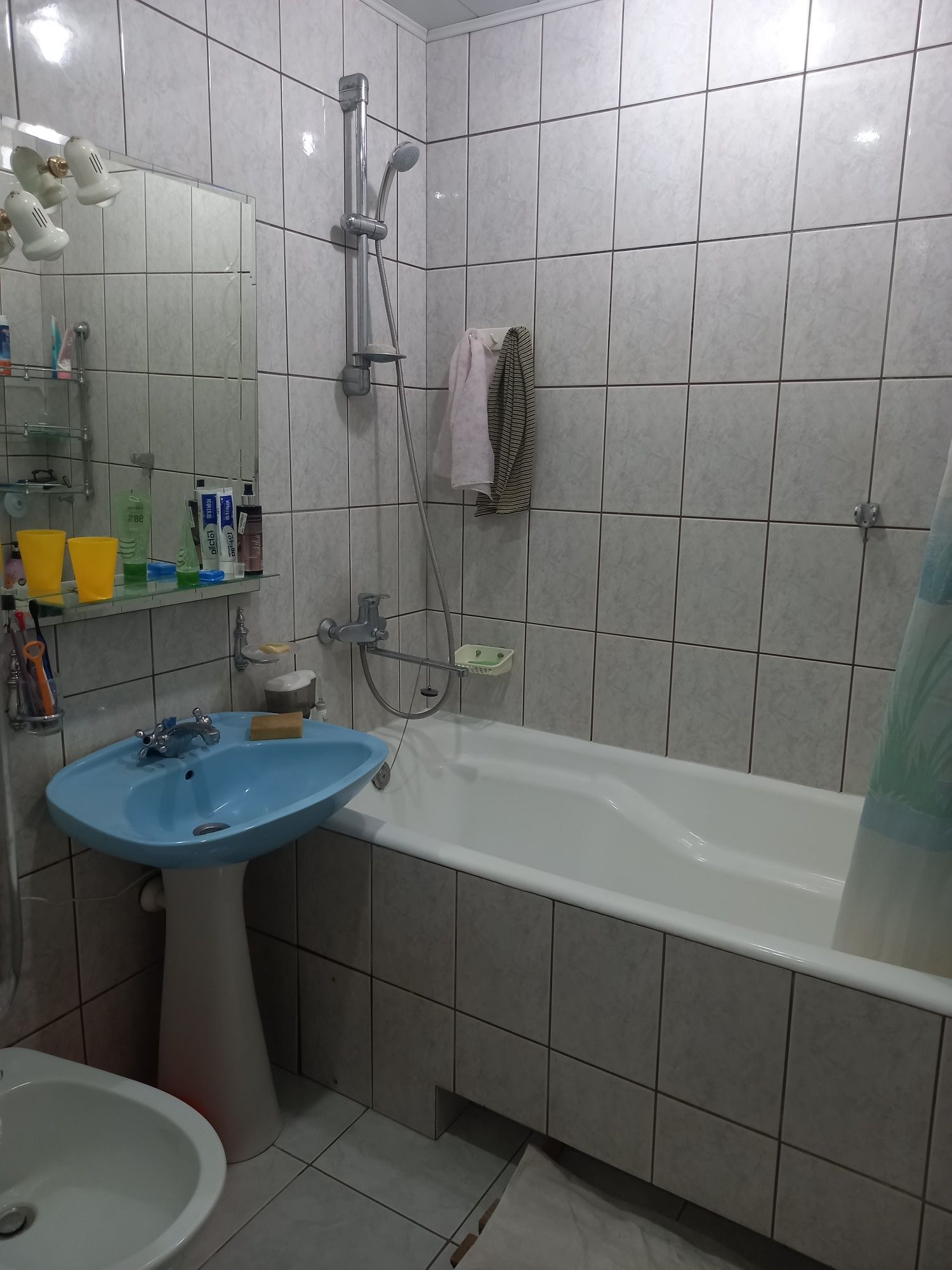Продаётся 5ком.квартира Самом центре города