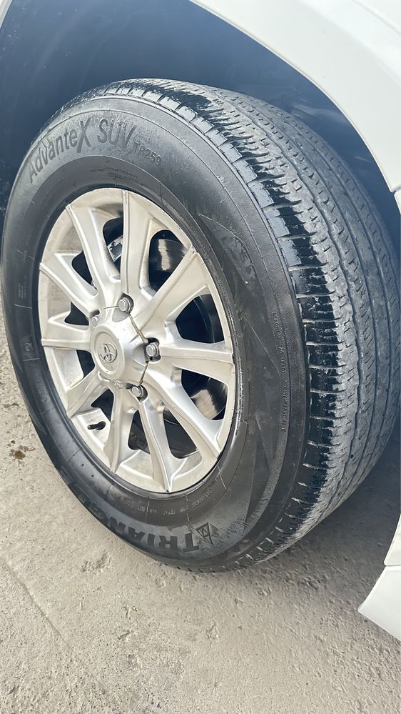 Продам Диск с шинами оригинал 285/60 R 18