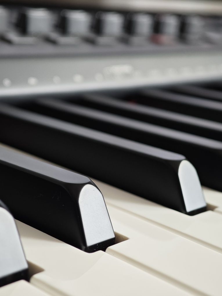MIDI клавиатура M-Audio Hammer 88 Pro и стойка