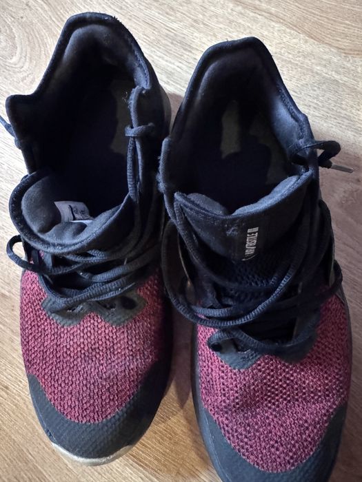 Оригинални маратонки Nike Air Versitile 3 - 43 номер