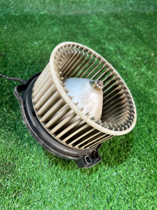 Моторчик печки Митсубиси Монтеро Mitsubishi Montero