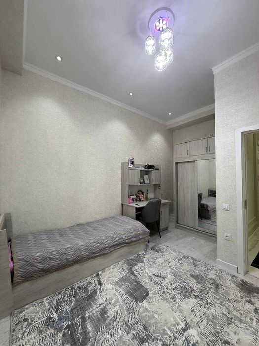 Новостройка продается квартира Мирзо Улугбек  3/7/10  101м2