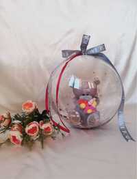 шар с подарками мишка кукла розы