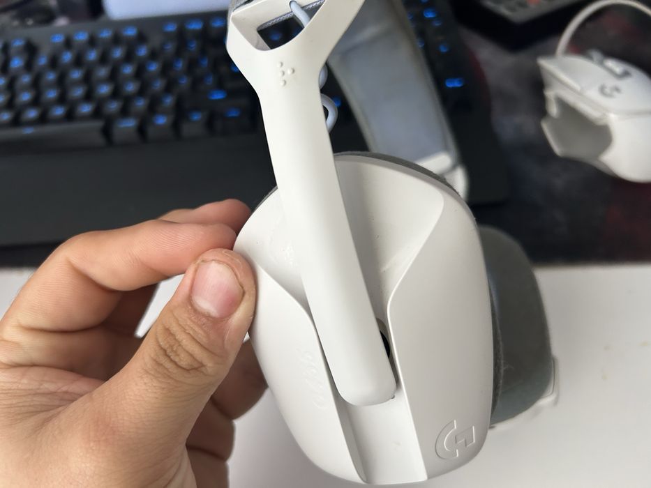 Продавам Слушалки Logitech G435