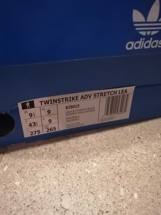 Продавам маратонки Adidas Twinstrike ADV Stretch Leather. Нови