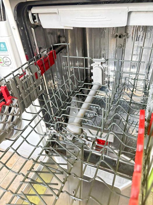 Съдомиялна Sharp