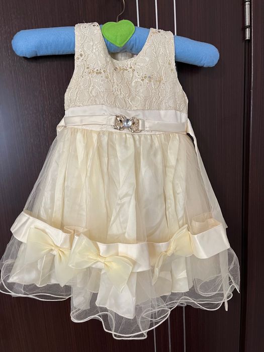 Детска рокля официална