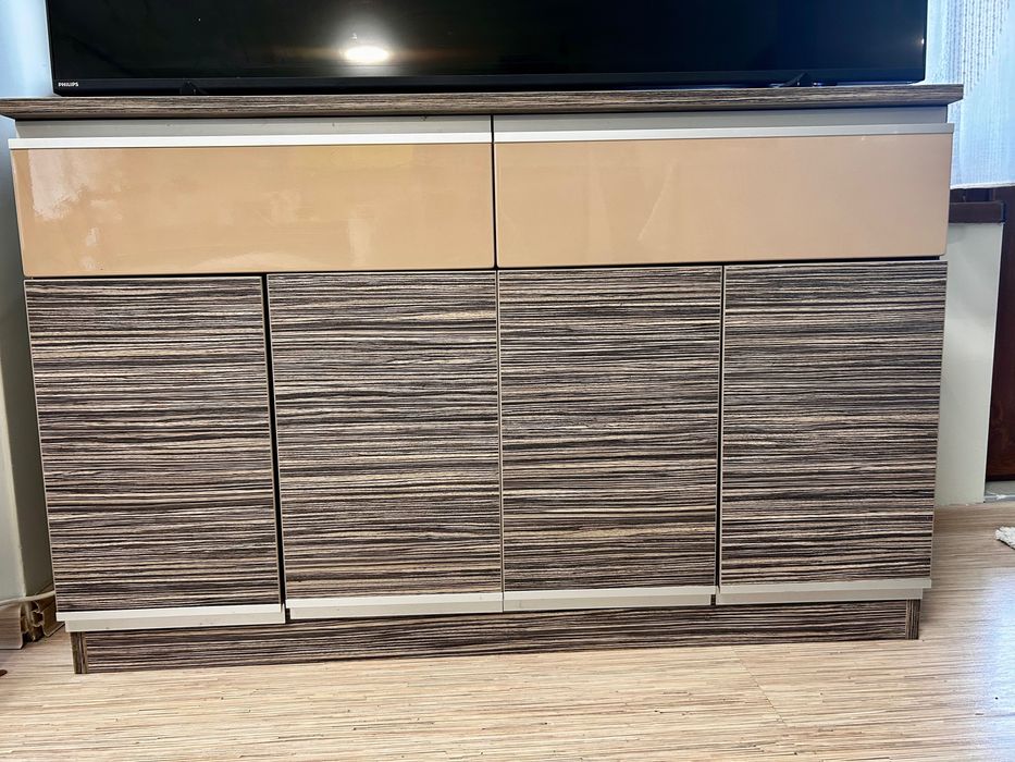 ТВ скрин МДФ материал