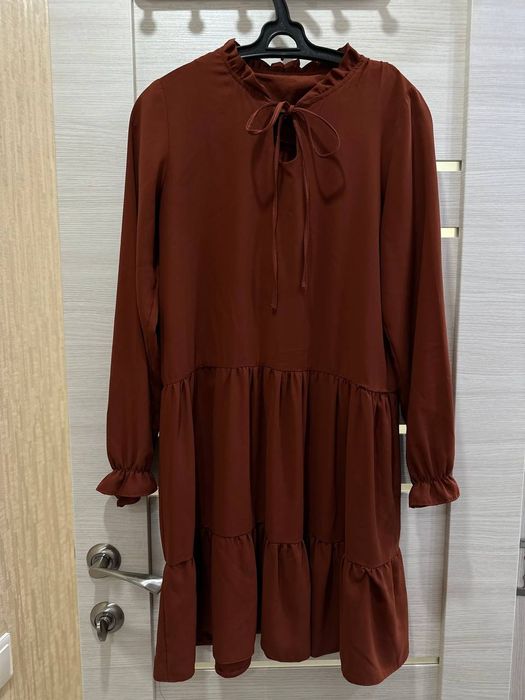 Продам Платье р 38-42 цена 4500