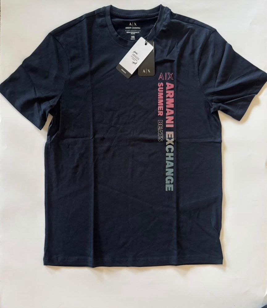 Чисто нова тениска armani exchange