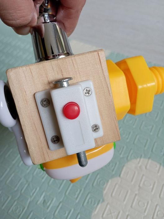 Бизи куб със 7 активности